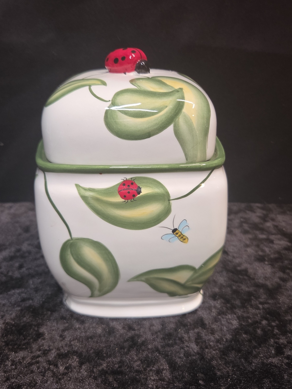 Harry & David Small Cannister w/Lid, Ceramic, Lady Bug, Bee, Dragon Fly  (R)